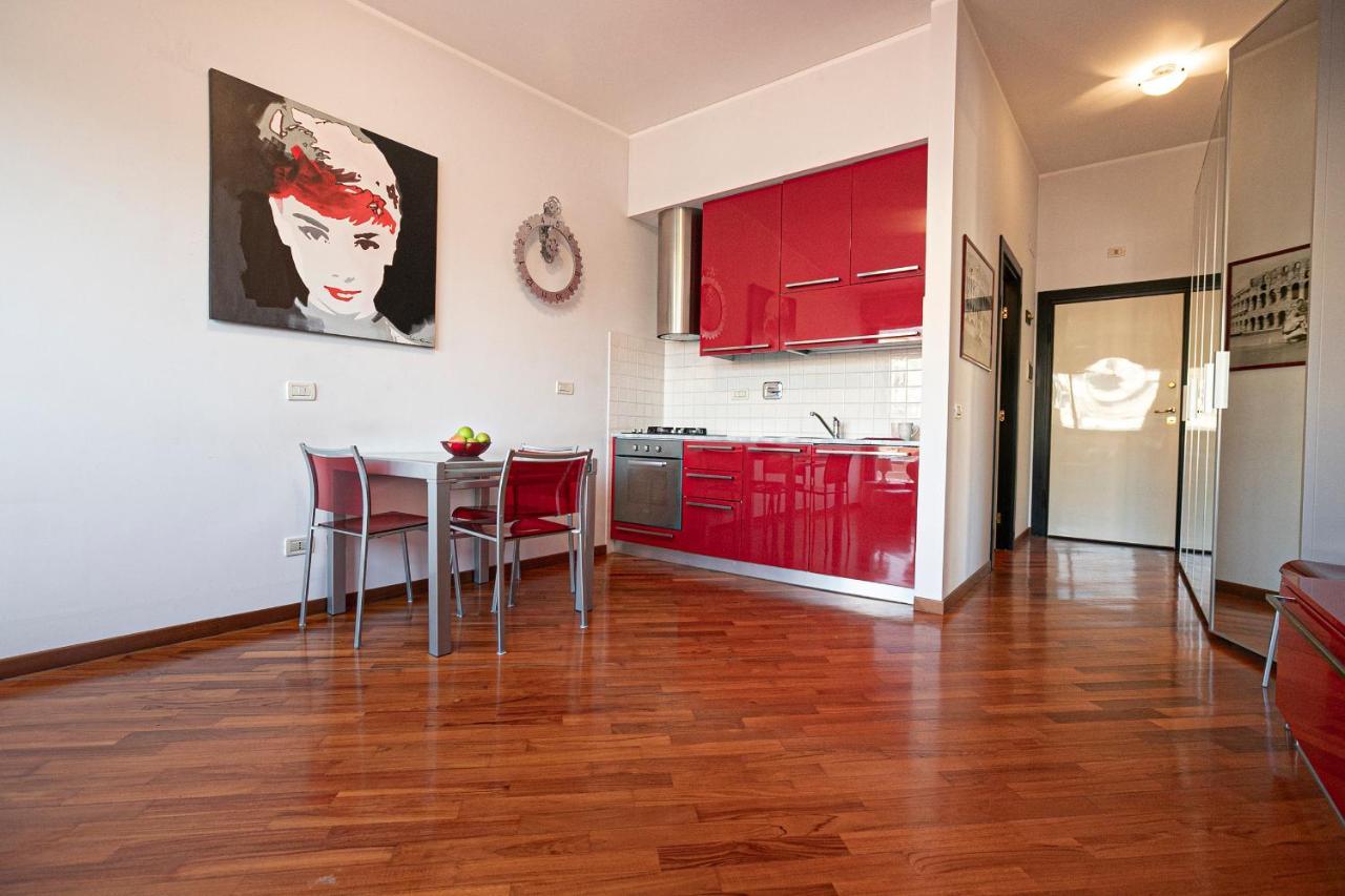Apartment Real Italian Estate - Red Coral